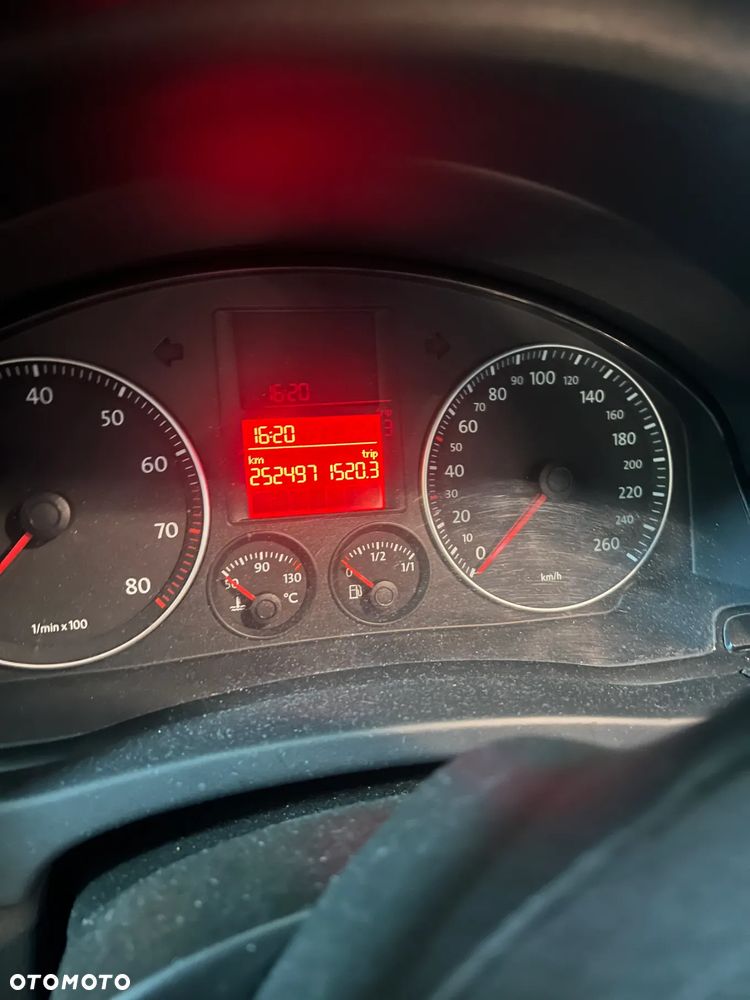 Volkswagen Golf Plus - 12