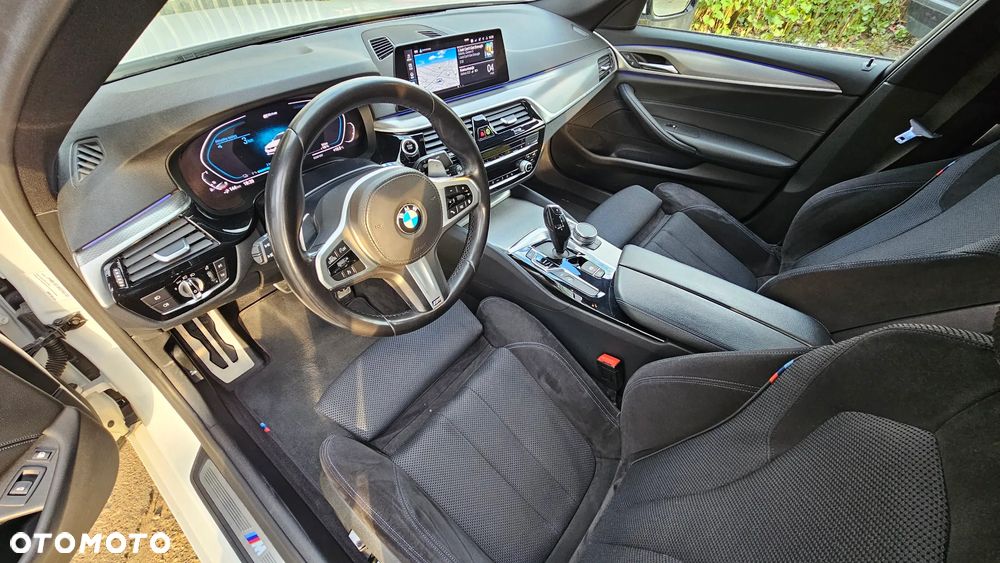 BMW Seria 5 530i M Sport sport - 12