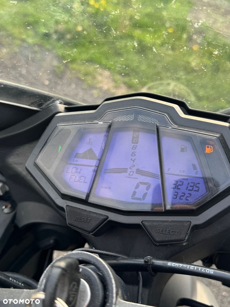 Yamaha YZF - 9