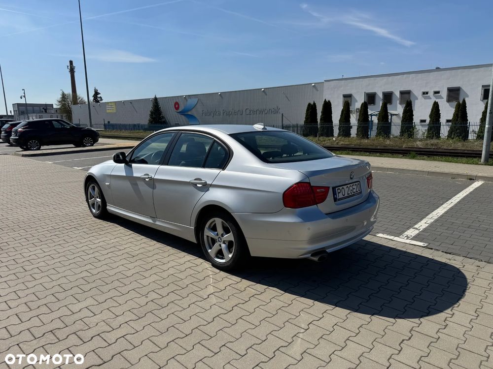BMW Seria 3 320d DPF - 17