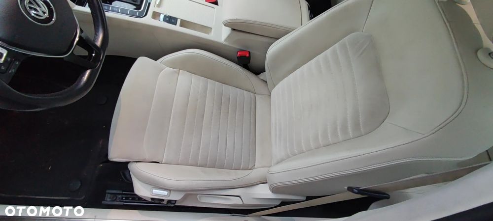 Volkswagen Passat 2.0 TDI BMT Highline DSG - 11