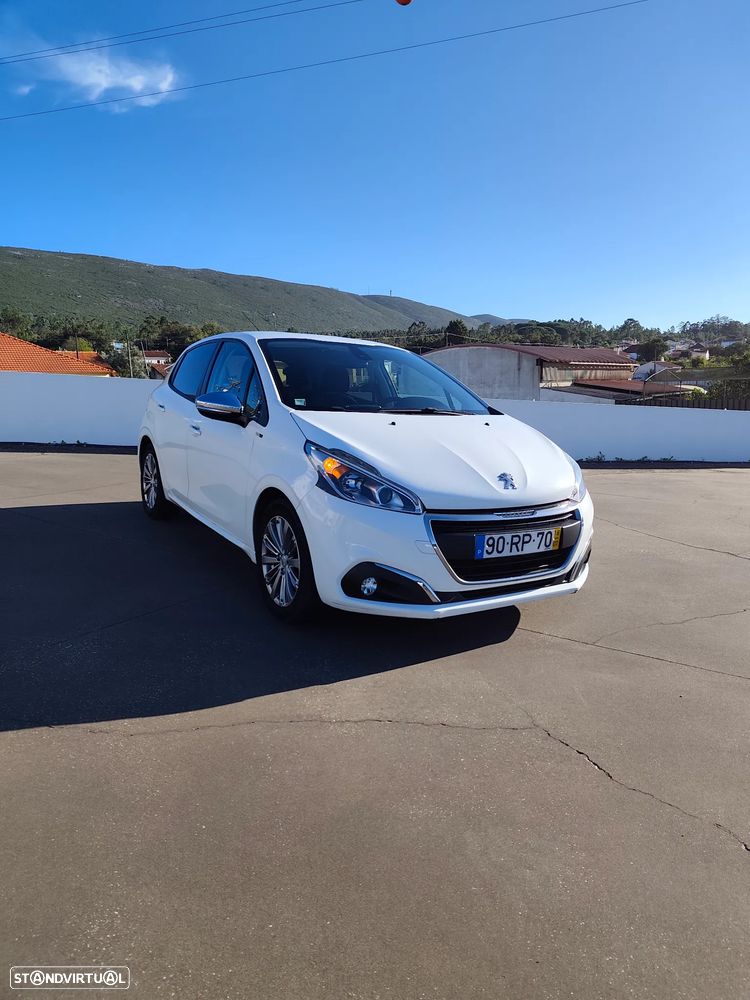 Peugeot 208 1.2 PureTech Style - 55