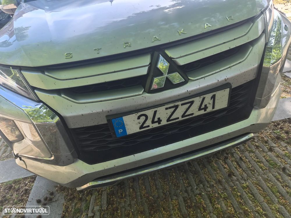 Mitsubishi L200 2.3 DI-D Strakar Club Connect Edition 4WD - 9