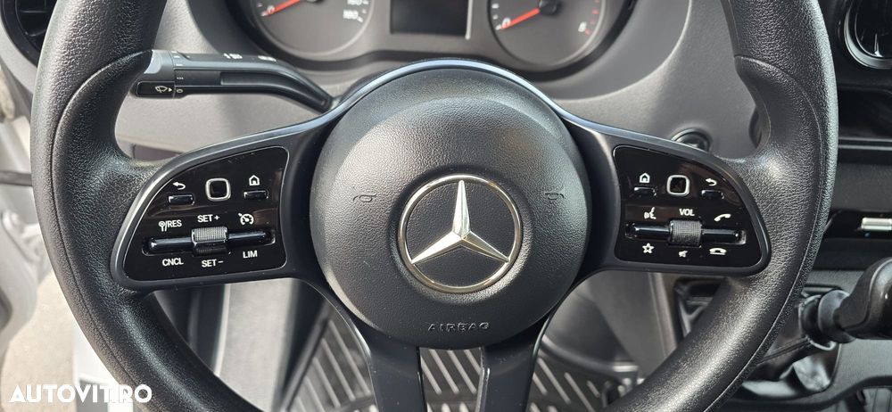Mercedes-Benz Sprinter - 36