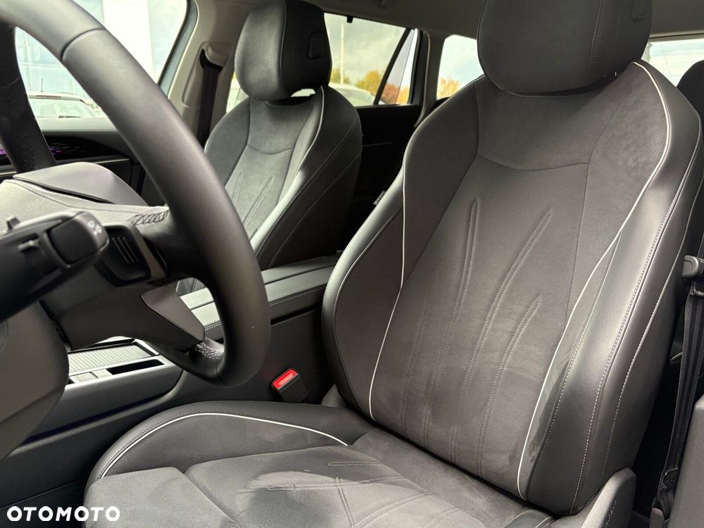 Volkswagen Passat Variant 2.0 TDI EVO Elegance DSG - 15