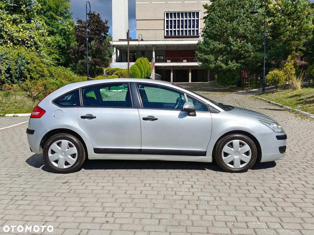 Citroën C4 1.4 16V Advance - 5