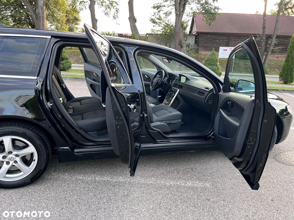 Volvo V70 D3 Kinetic - 8