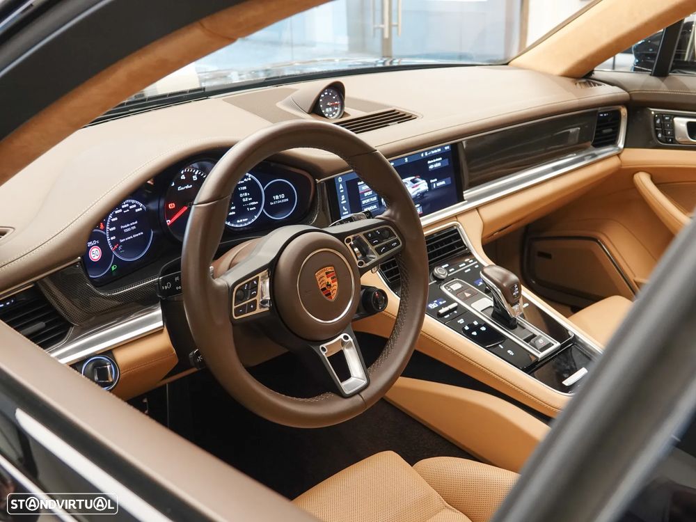 Porsche Panamera Sport Turismo Turbo - 34