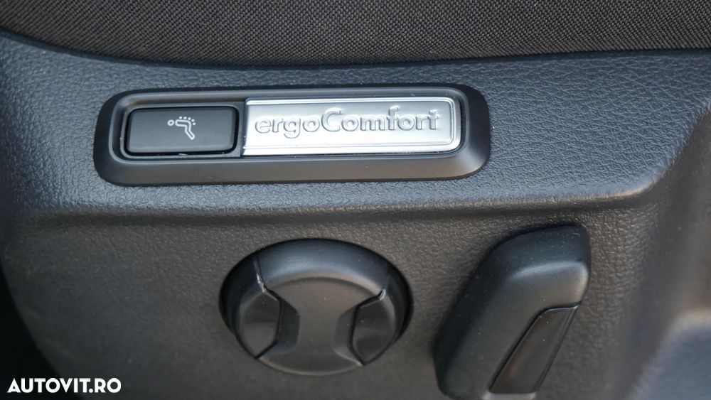 Volkswagen Passat 2.0 TDI SCR DSG Business - 18
