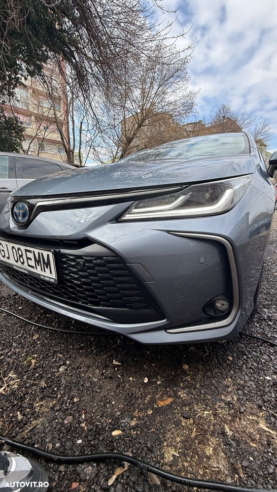 Toyota Corolla 1.8 HSD Business - 11