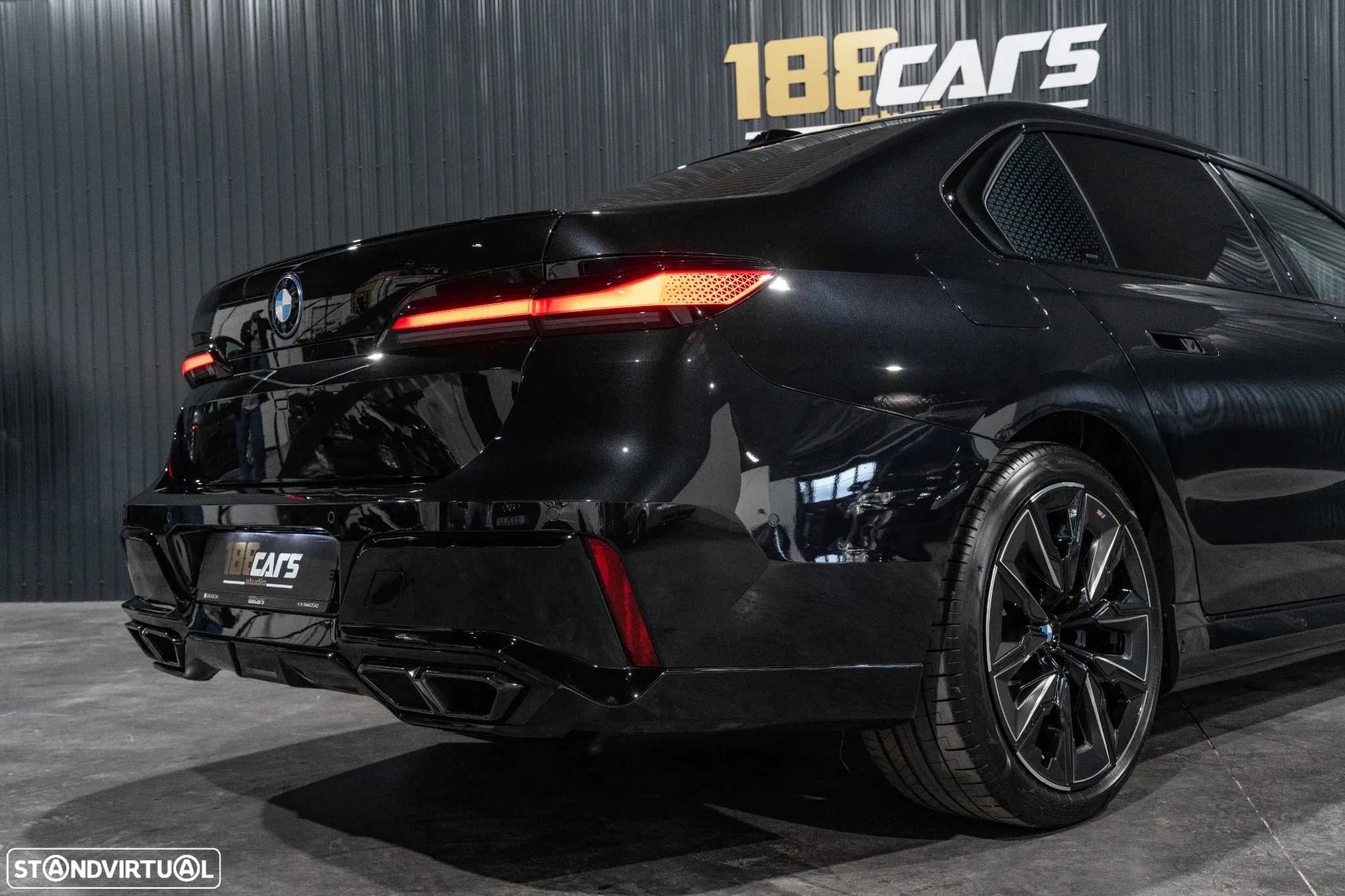 BMW 750 750e xDrive Pack Desportivo M - 54