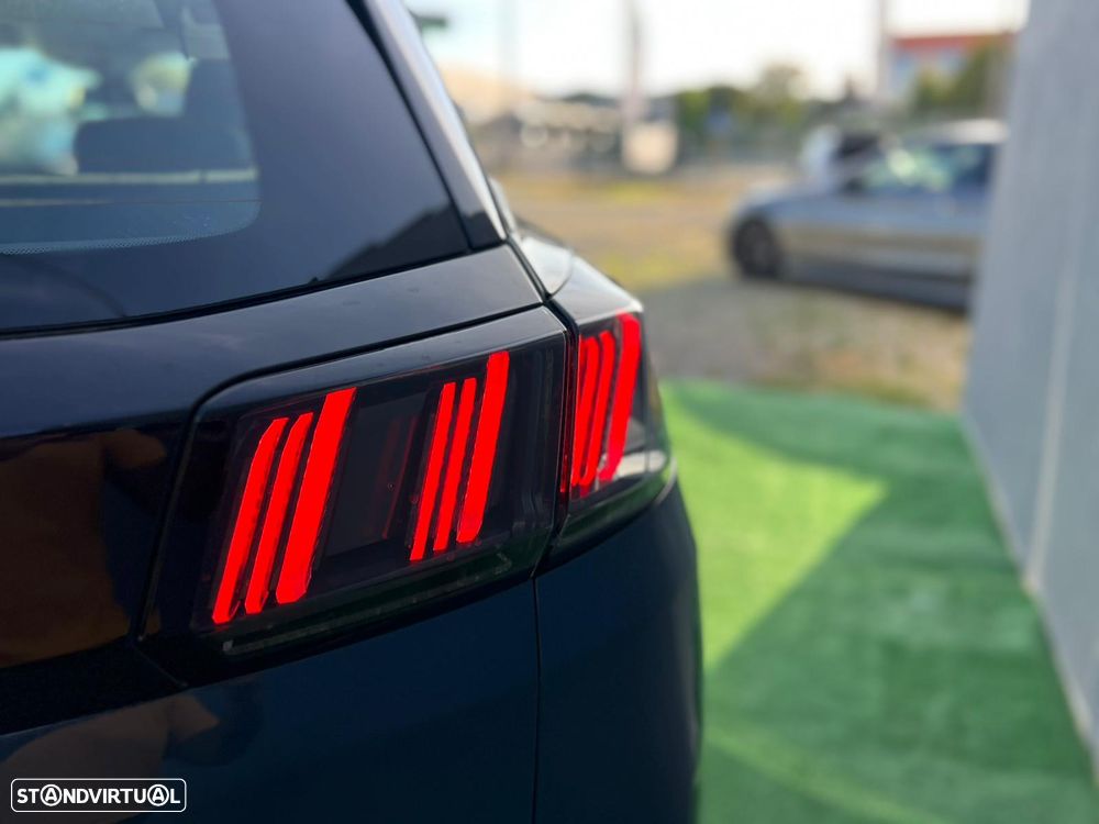 Peugeot 3008 PureTech 130 Stop & Start GPF EAT8 Active - 26