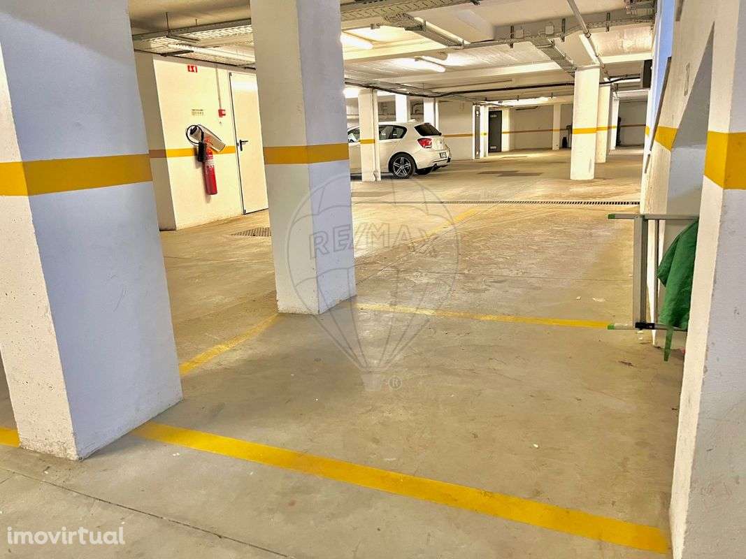 Garagem  para arrendamento - Grande imagem: 3/4