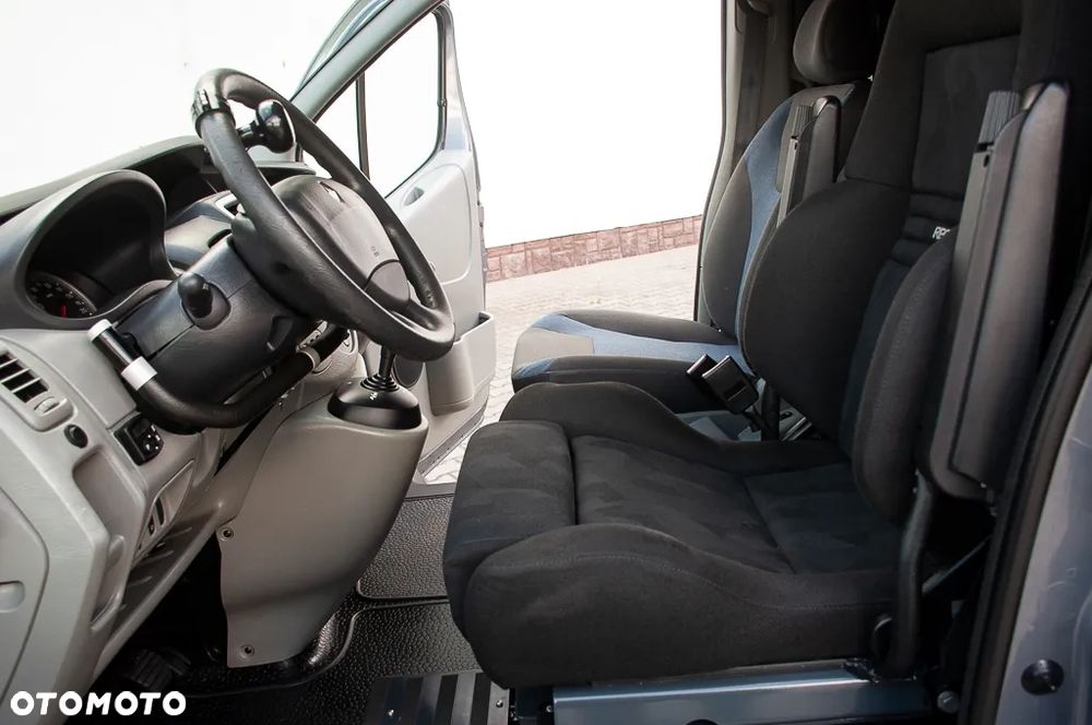 Renault Trafic - 26