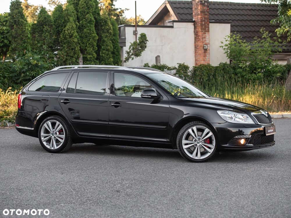 Skoda Octavia 2.0 TSI RS - 3