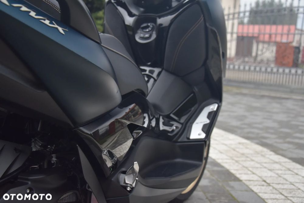 Yamaha X-max - 15