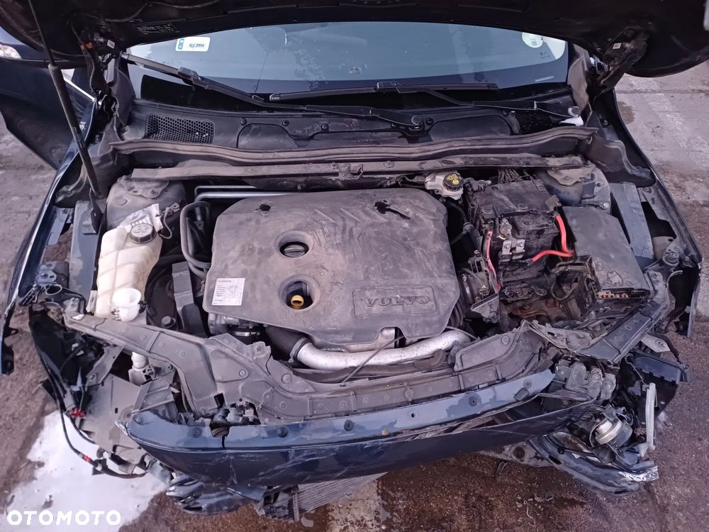 Volvo V40 - 4