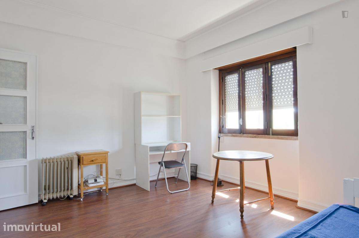 Quarto - localizado em Entrecampos Lisbon - Grande imagem: 4/18