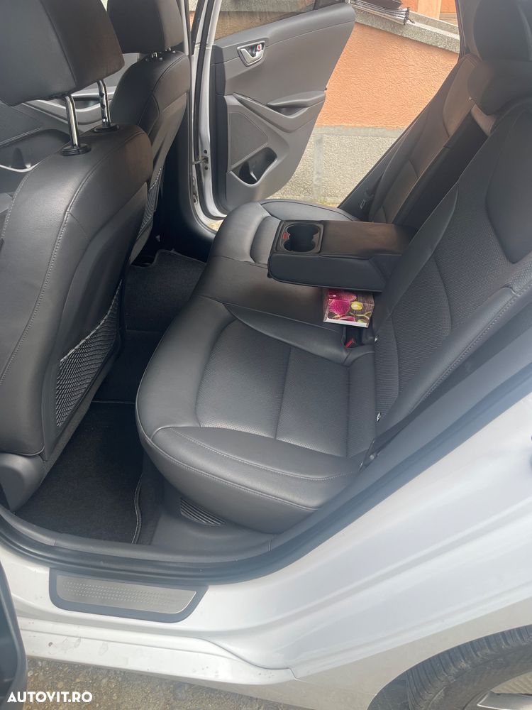 Hyundai IONIQ 141CP Exclusive - 14