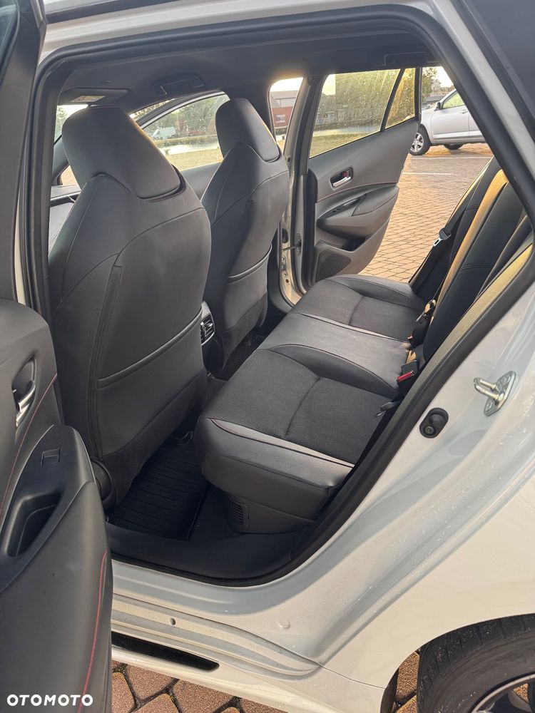 Toyota Corolla 2.0 Hybrid GR Sport Dynamic - 21