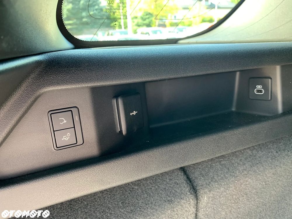 Land Rover Discovery Sport - 20