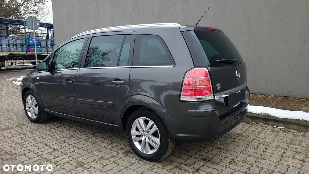 Opel Zafira 1.8 Edition Plus - 9