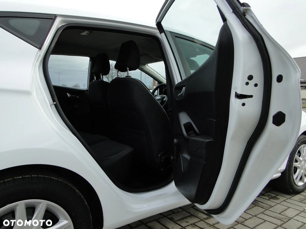 Ford Fiesta - 19