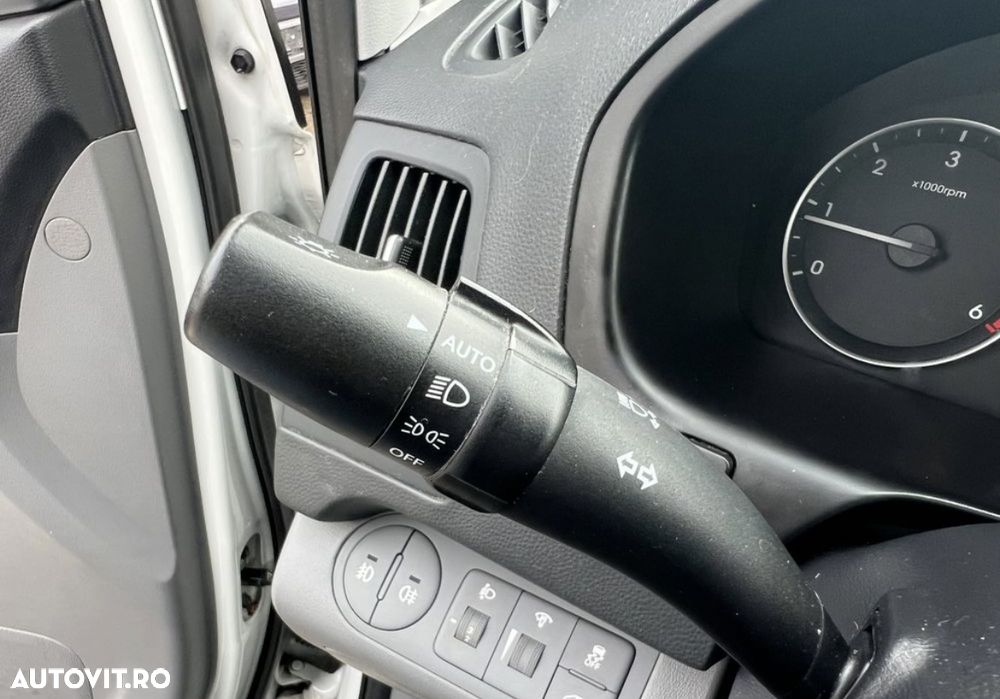 Hyundai H-1 2.5 CRDi Travel Comfort - 18
