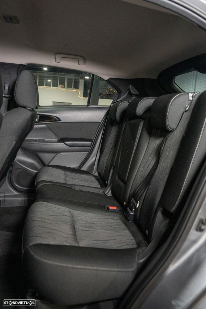 Mitsubishi Eclipse Cross 1.5 MIVEC Intense CVT - 18