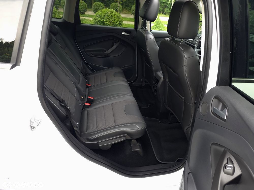 Ford Kuga 2.0 TDCi 4WD Titanium - 11