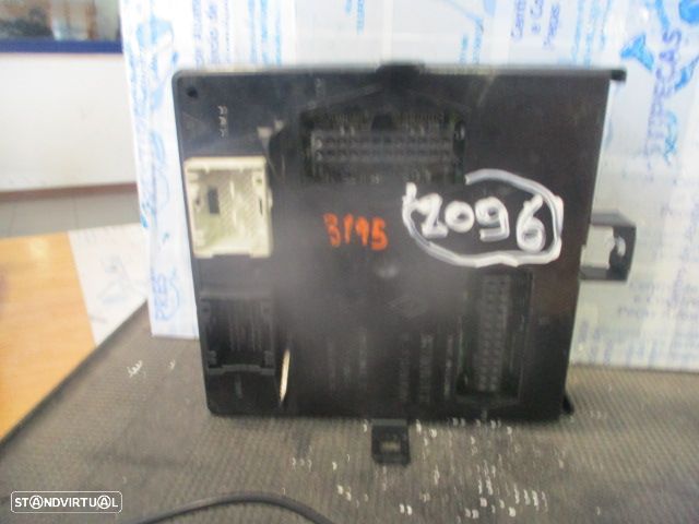 Caixa Fusiveis 8200190270 RENAULT LAGUNA 2 2001 1.9DCI 120CV 5P CINZA - 1