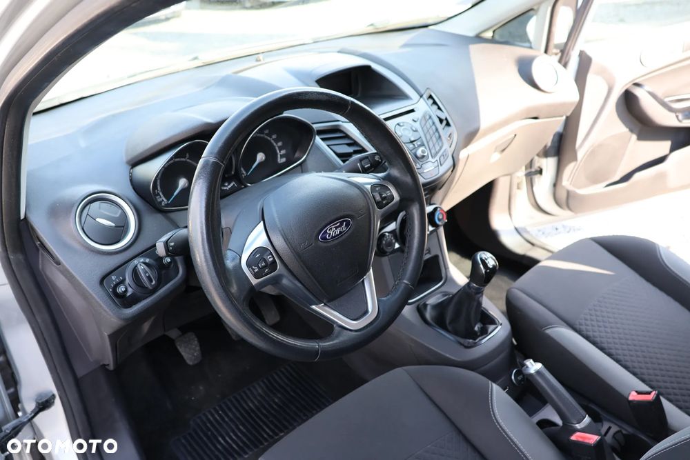 Ford Fiesta 1.25 Celebration - 7