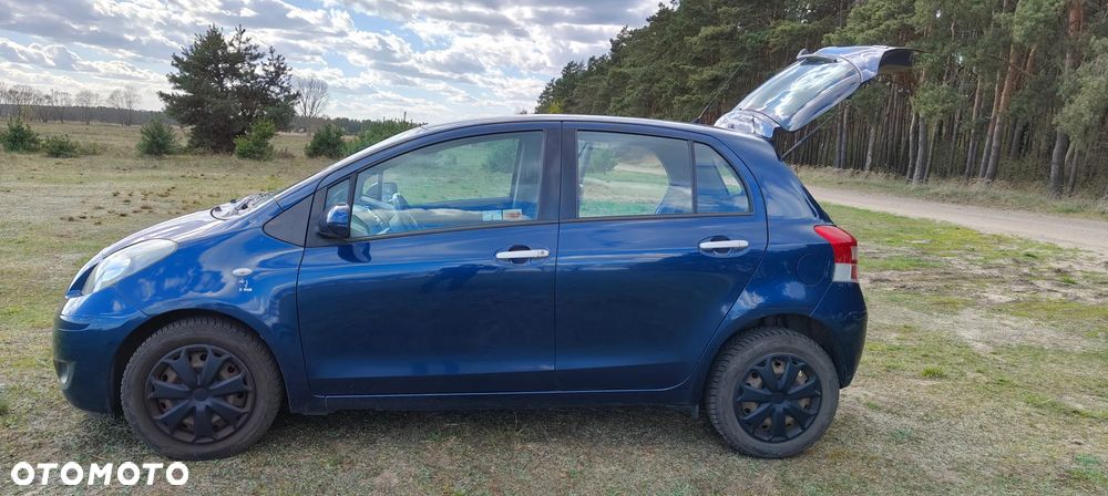 Toyota Yaris 1.33 Sol - 8