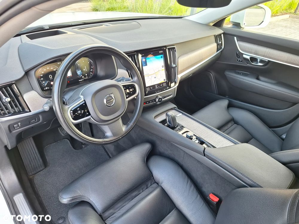 Volvo V90 Cross Country B5 D AWD Pro - 17