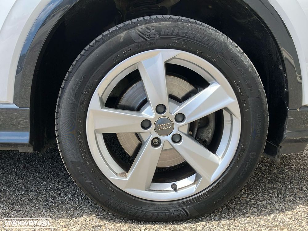 Audi Q2 30 TDI - 10