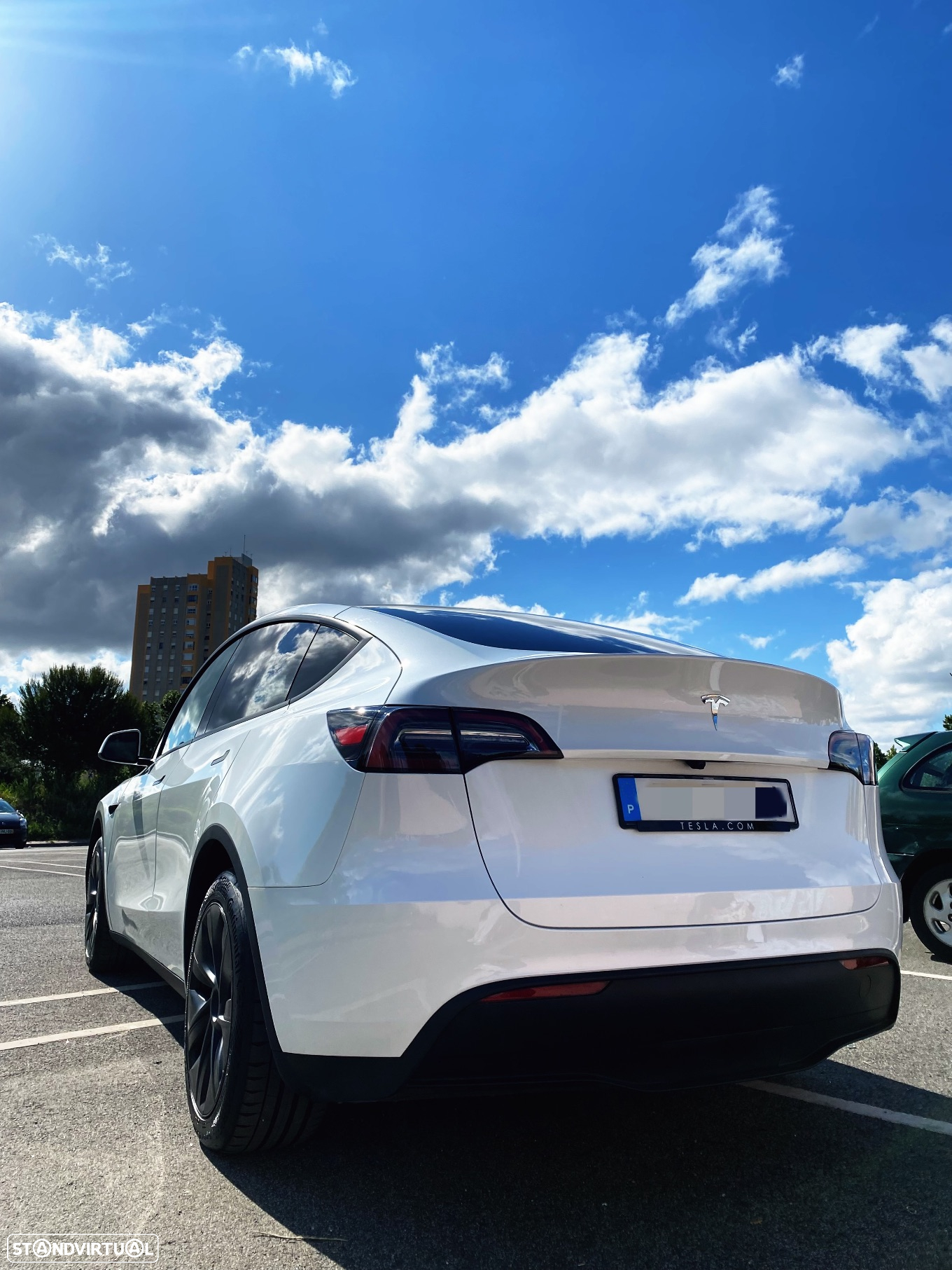 Tesla Model Y Long-Range RWD - 5