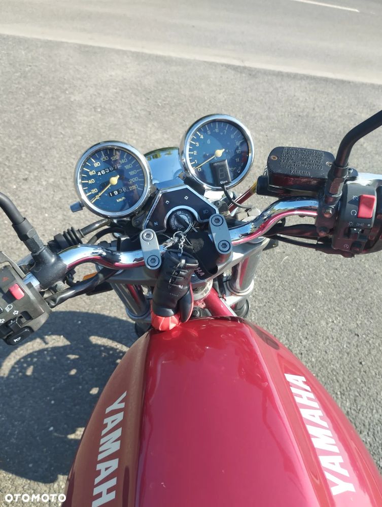Yamaha XJ - 8