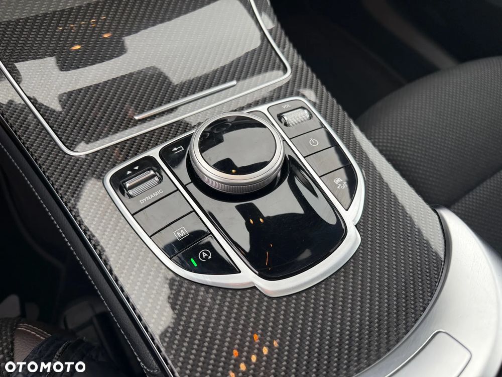 Mercedes-Benz GLC - 11