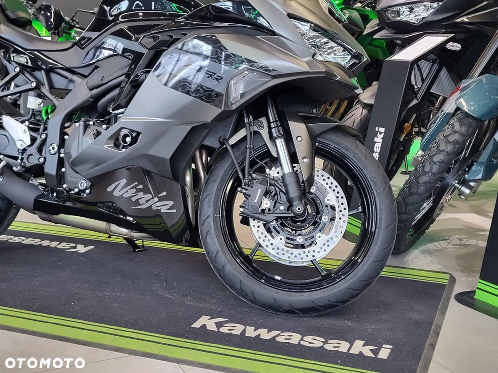 Kawasaki ZX - 4