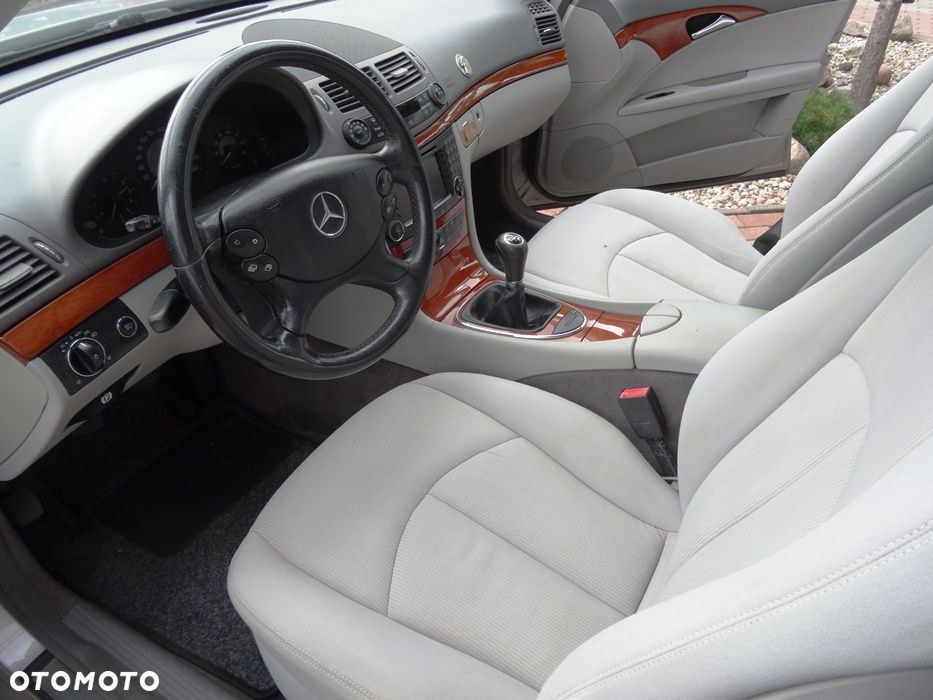 Mercedes-Benz Klasa E 200 Kompressor Avantgarde - 18