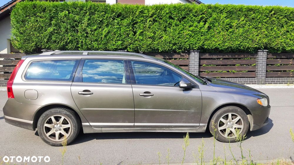 Volvo V70 2.4 D DPF Momentum - 4