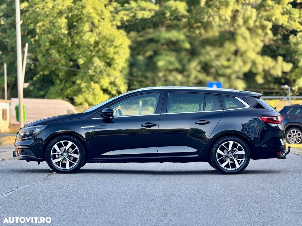Renault Megane ENERGY dCi 110 EDC BOSE EDITION - 14