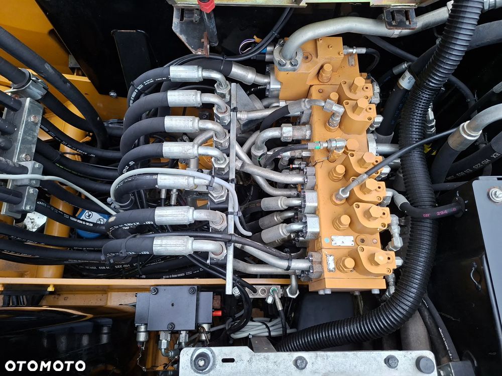 Caterpillar CAT M 313 D - 24