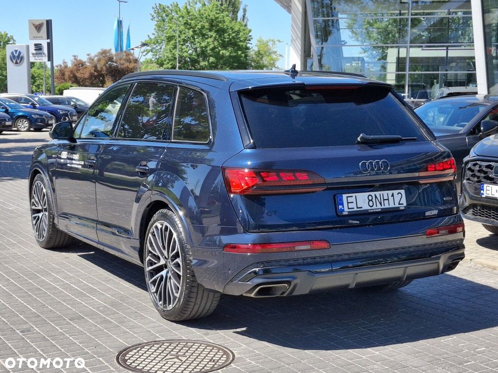 Audi Q7 - 7