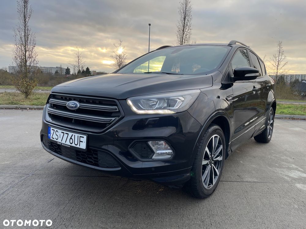 Ford Kuga 1.5 EcoBoost 2x4 ST-Line