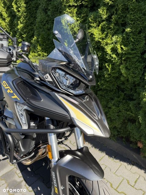 QJMOTOR 900 S - 3