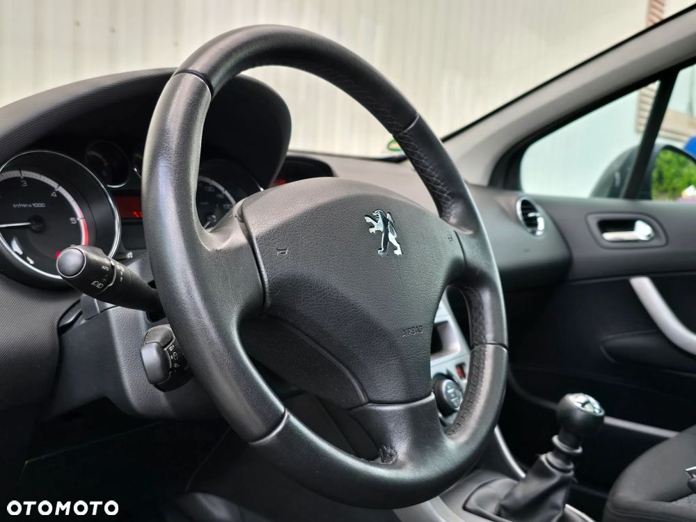 Peugeot 308 1.6 HDi Premium - 20