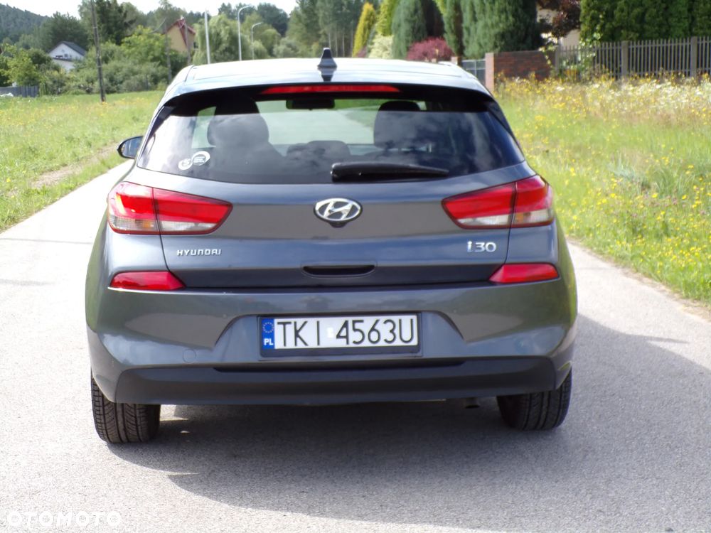 Hyundai i30 1.6 CRDI Intro Edition - 9