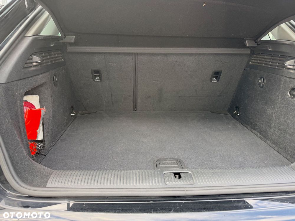 Audi A3 Sportback - 13