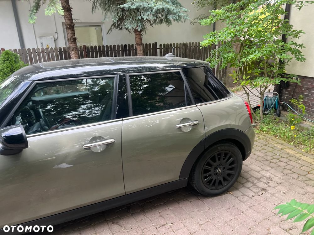 MINI Cooper Standard - 4